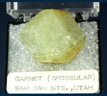 ES-10 Grossular garnet from Wah Wah Mountains, beaver Co., Utah, USA ES-10 Grossular garnet from Wah Wah Mountains, beaver Co., Utah, USA