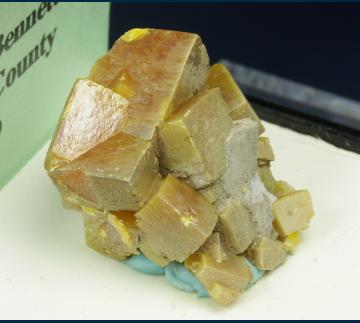 TN111 Wulfenite from Stevenson-Bennett Mine, Organ District, Organ Mts., Dona Ana County, New Mexico, USA TN111 Wulfenite from Stevenson-Bennett Mine, Organ District, Organ Mts., Dona Ana County, New Mexico, USA