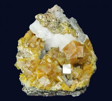 SB01 Wulfenite from Stevenson-Bennett Mine, Organ District, Organ Mts., Dona Ana County, New Mexico, USA