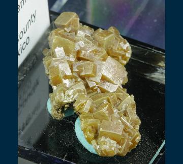 TN226 Wulfenite from Stevenson-Bennett Mine, Organ District, Organ Mts., Dona Ana Co., New Mexico, USA TN226 Wulfenite from Stevenson-Bennett Mine, Organ District, Organ Mts., Dona Ana Co., New Mexico, USA