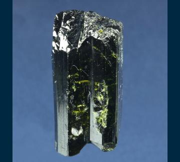 AGB-1256C Epidote from Calaveras Co., California, USA AGB-1256C Epidote from Calaveras Co., California, USA