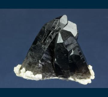 RG0664 Quartz ( var. Smoky ) on Albite from Sawtooth Mts., Boise County, Idaho, USA RG0664 Quartz ( var. Smoky ) on Albite from Sawtooth Mts., Boise County, Idaho, USA