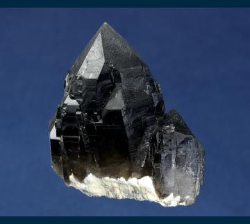 RG0667 Quartz ( var. Smoky ) on Albite from Sawtooth Mts., Boise County, Idaho, USA RG0667 Quartz ( var. Smoky ) on Albite from Sawtooth Mts., Boise County, Idaho, USA