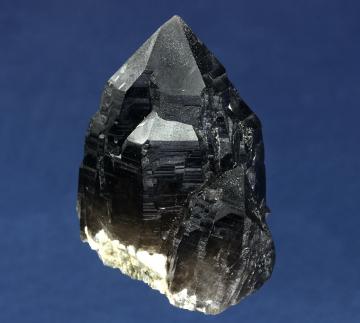 RG0667 Quartz ( var. Smoky ) on Albite from Sawtooth Mts., Boise County, Idaho, USA RG0667 Quartz ( var. Smoky ) on Albite from Sawtooth Mts., Boise County, Idaho, USA