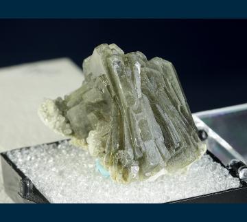 RG0672 Barite from Cidade Baixa Limestone Quarry, Joao Pessoa City area, Paraiba, Brazil RG0672 Barite from Cidade Baixa Limestone Quarry, Joao Pessoa City area, Paraiba, Brazil