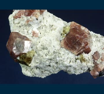 SC015 Grossular garnet from Sierra de Cruces, Municipio de Sierra Mojada, Coahuila, Mexico SC015 Grossular garnet from Sierra de Cruces, Municipio de Sierra Mojada, Coahuila, Mexico